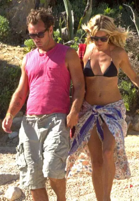 Nunta lui Jude Law cu Sienna Miller, umbrita de o carte a fostei neveste