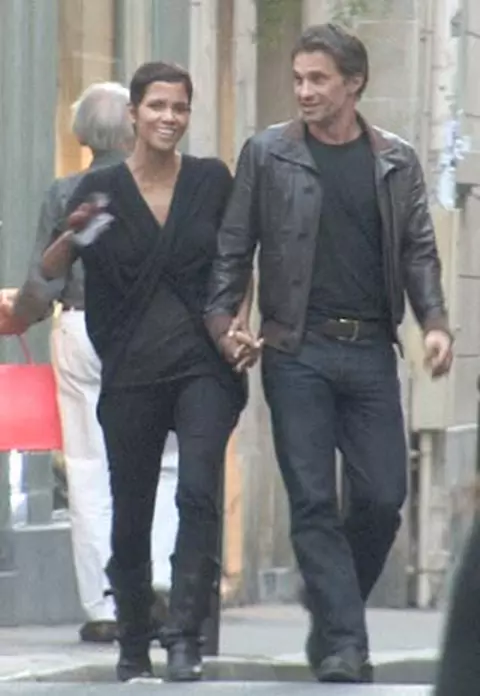 Halle Berry si Olivier Martinez sunt impreuna