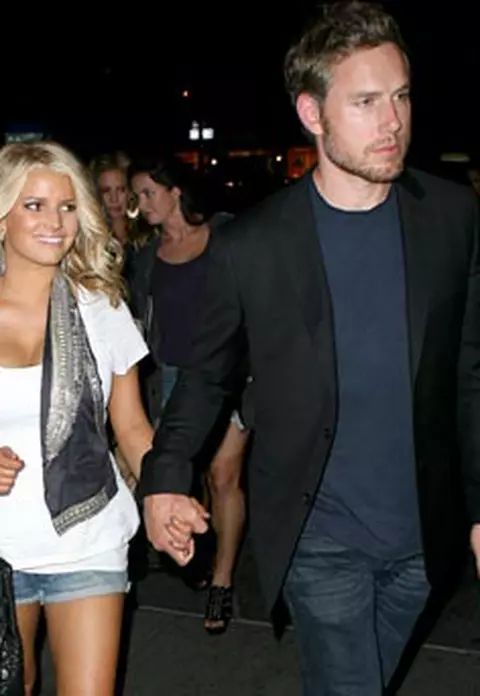 Jessica Simpson este indragostita pana peste cap