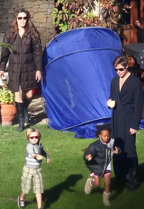 Brangelina, dimineata relaxanta la Budapesta