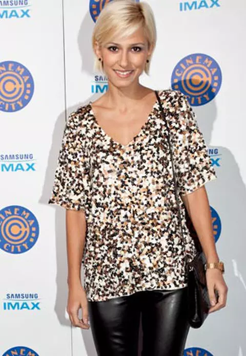 Dana Rogoz, Iulia Vantur, Andreea Patrascu la vizionarea ’Eat Pray Love”