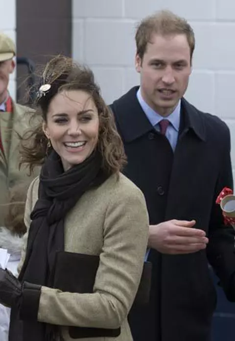 Printul William si Kate Middleton - Prima aparitie oficiala din 2011