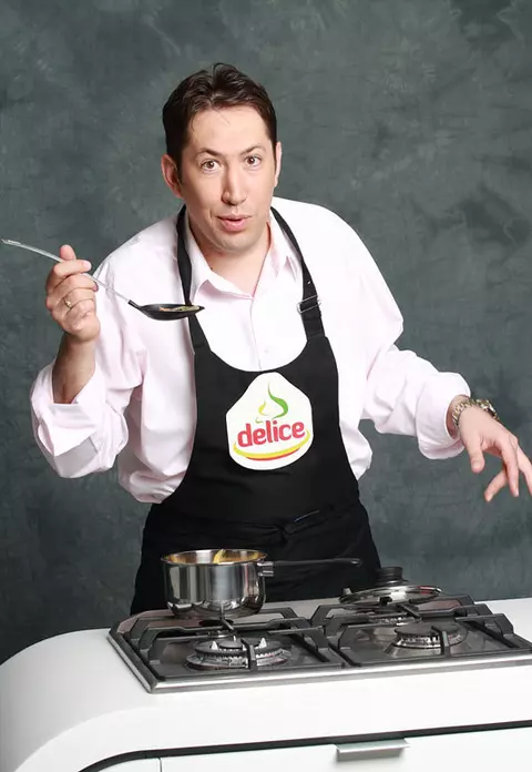 De 8 martie Petrecere in Alb si Rosu, la Delice Cook & Fun