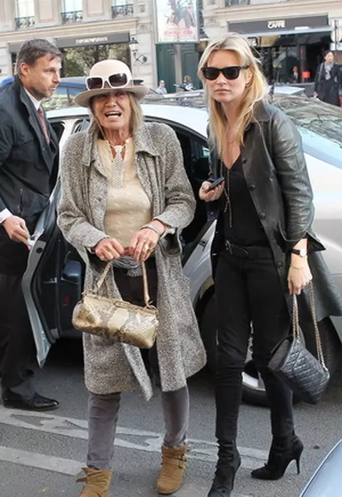 Kate Moss, cu mama la shopping in Paris