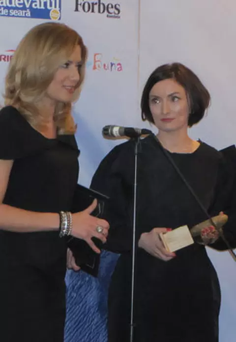 Amalia Enache si Paula Herlo la gala ’Oameni pentru Oameni”
