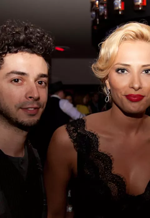 Petrecere romaneasca la Cannes