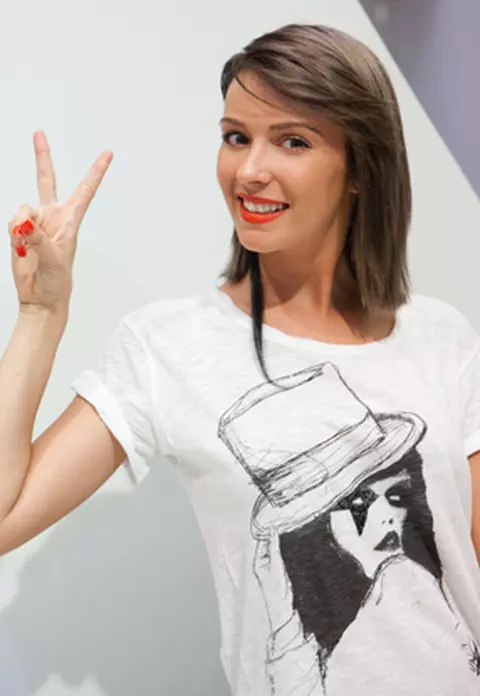 Diana Dumitrescu - Schimbare de look inainte de vacanta