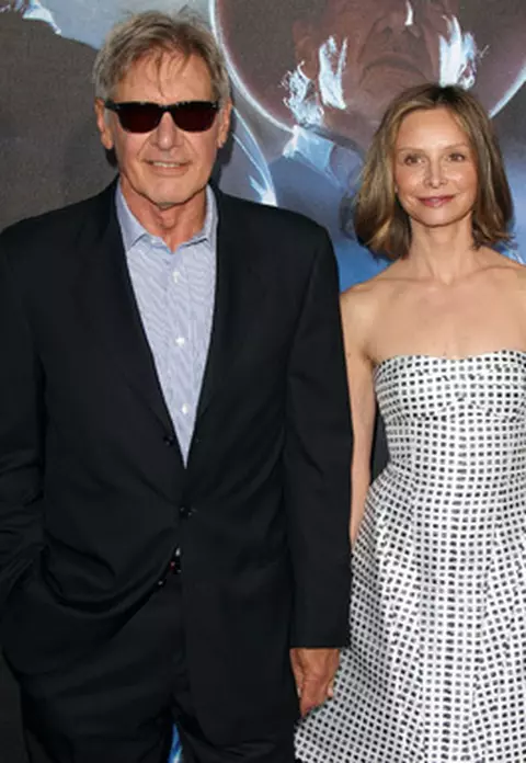 Vedete la premiera ”Cowboys and Aliens”