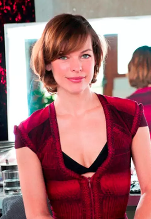Milla Jovovich e al 13-lea star al calendarului Campari