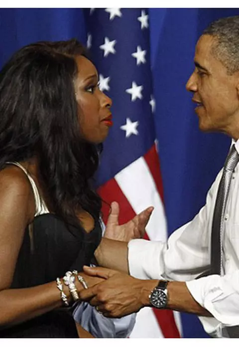 Jennifer Hudson, la Casa Alba intr-o rochie Maria Lucia Hohan