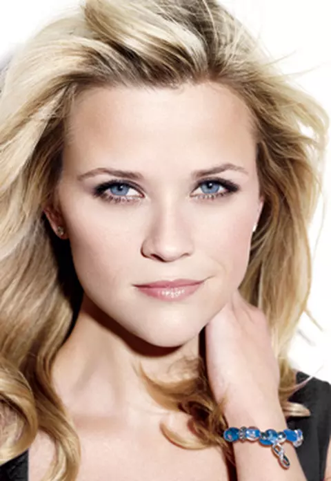 Reese Witherspoon poarta Bratara Curajului