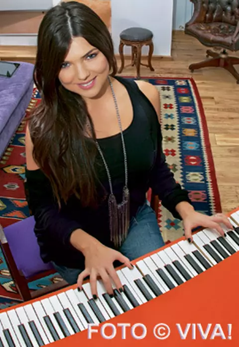 Paula Seling - Amfitrion