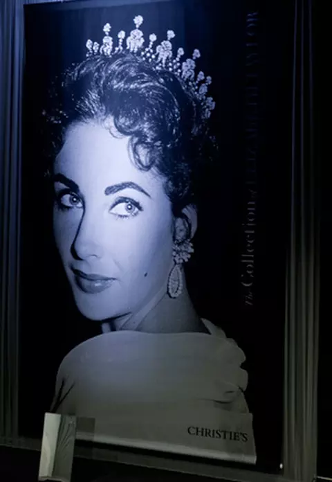 115,9 milioane de dolari pentru bijuteriile lui Elizabeth Taylor!