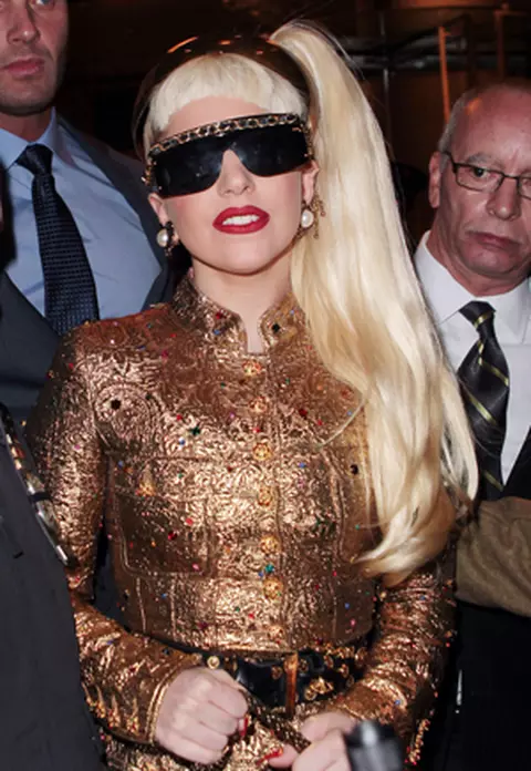 Vedete de Revelion: Lady GaGa, Johnny Depp, Fergie, Rihanna