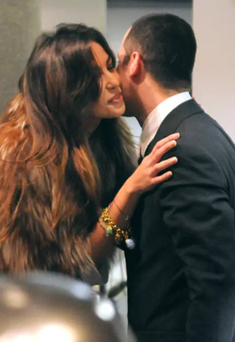 Madalina Ghenea - pupic in boutique