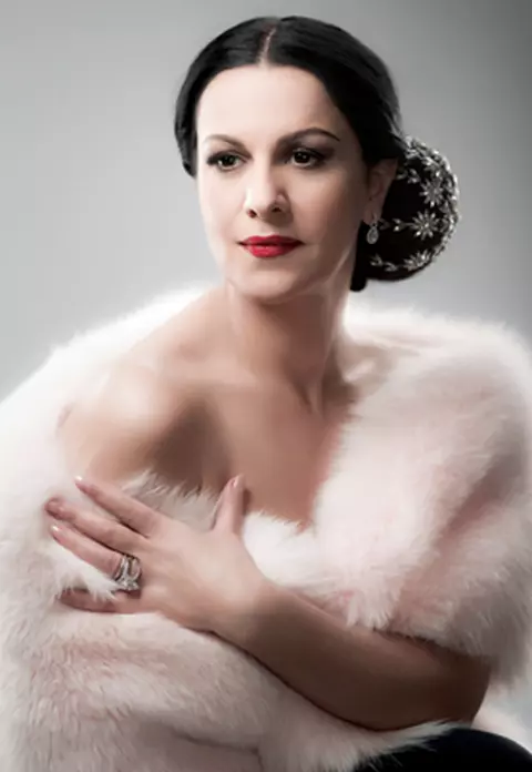 Interviu exclusiv cu Angela Gheorghiu - Diva absoluta careia i se spune”¦ Draculette