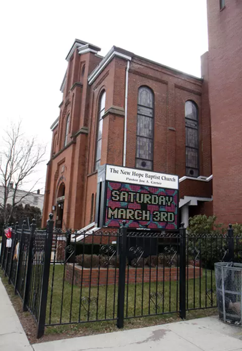 America isi plange artista: manifestari in memoria lui Whitney Houston