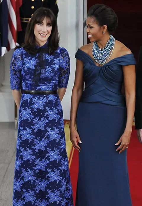 Michelle Obama si Samantha Cameron pariaza pe albastru