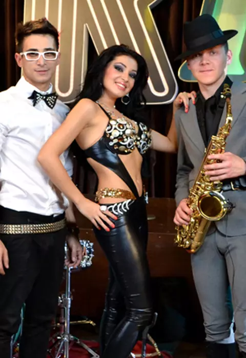 Mandinga saluta fanii Eurovision din intreaga lume