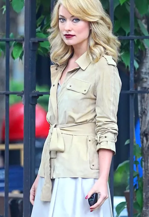 Uite cat de blonda s-a facut Olivia Wilde!