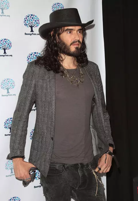 Russell Brand va fi principalul prezentator la gala MTV Movie Awards 2012