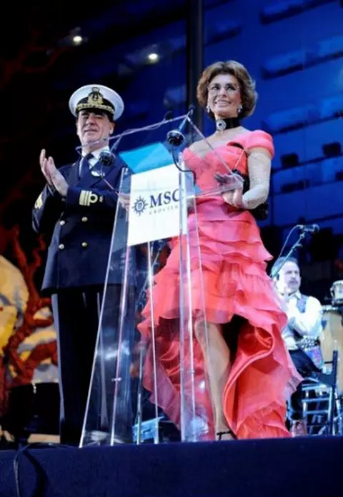 Andreea Marin Banica se va intalni cu Sophia Loren la Marsilia