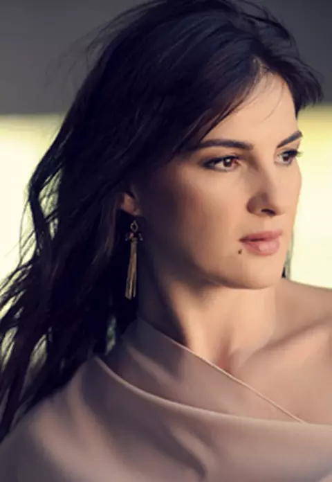 Ioana Flora: 24 de intrebari