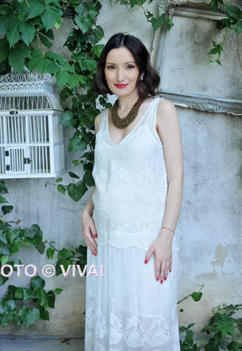 Paula Herlo in Tara Minunilor