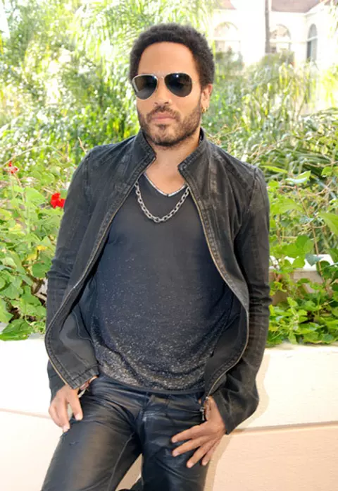 Lenny Kravitz revine la Bucuresti cu turneul sau ”Black and White America”
