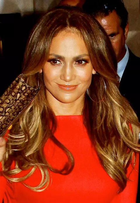 Jennifer Lopez va produce un serial TV despre un cuplu de lesbiene