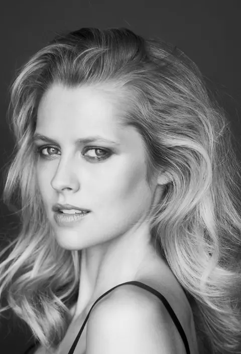 Actrita australiana Teresa Palmer, noua imagine ARTISTRY