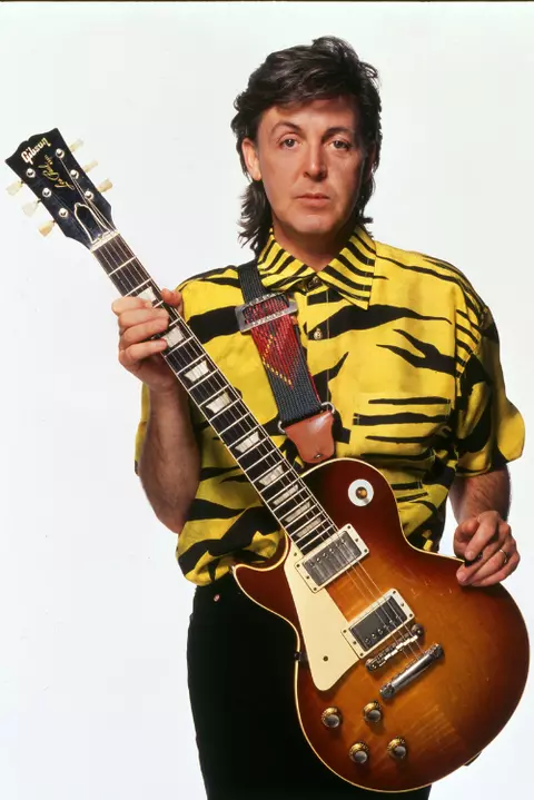 Care-i treaba cu teoria care spune ca Paul McCartney a murit?