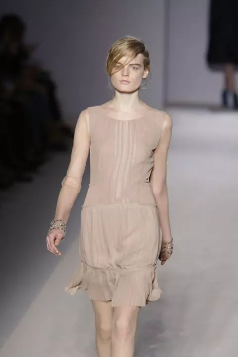 Nude: Ghid de buna purtare