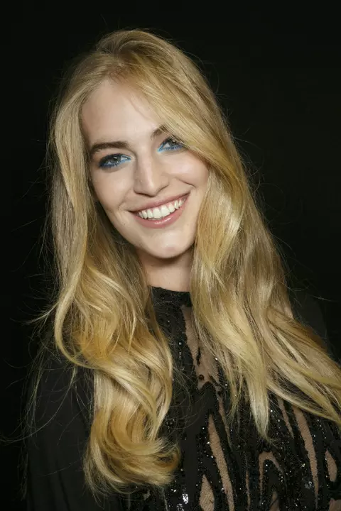 10 pasi pentru a avea un look perfect in 10 minute!
