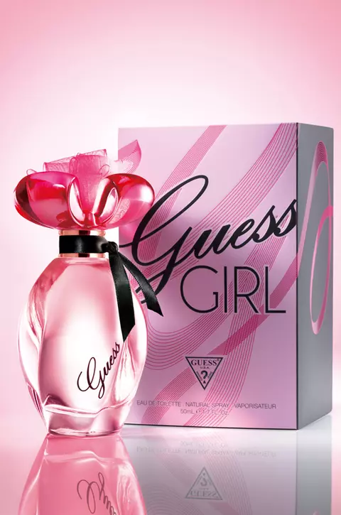 Noul parfum Guess Girl