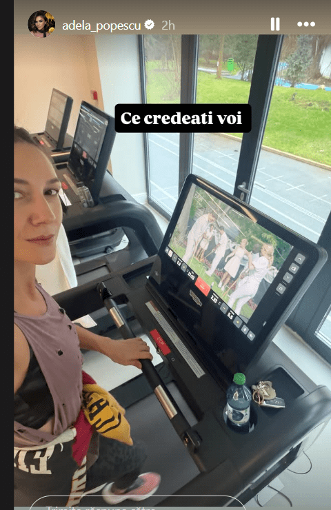 Adela Popescu in sala de sport