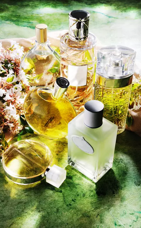 5 moduri in care parfumul te ajuta sa fii mai seducatoare  