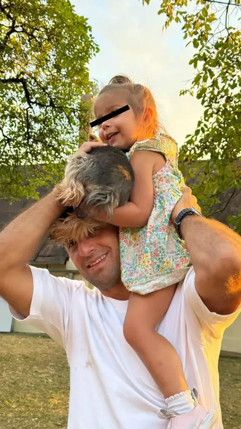 Cosmin Curticăpean, alături fiica sa