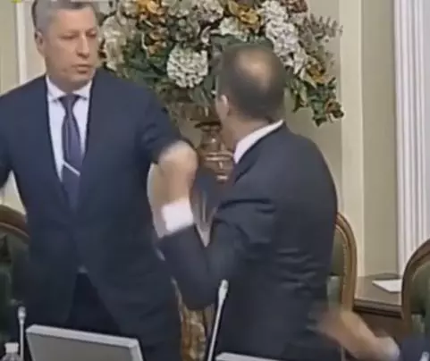 premierul-propus-de-Rusia-in-Ucraina-5