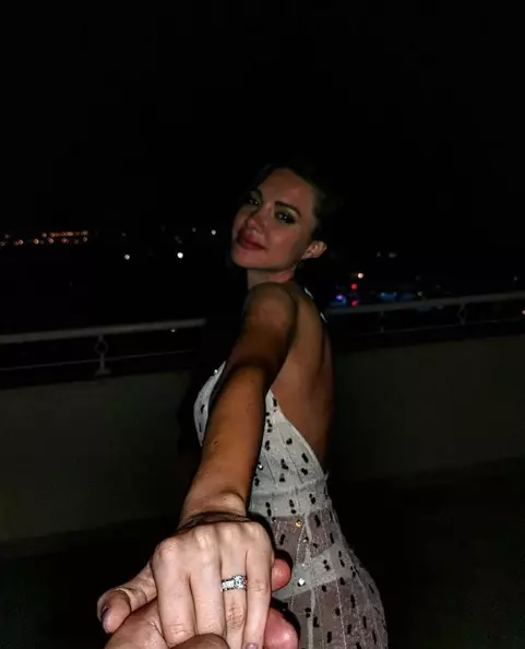 Otilia Bilionera a primit inelul de logodna de ziua ei