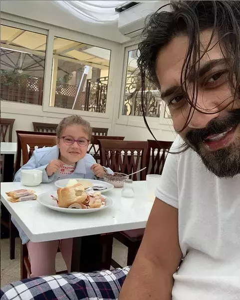 Misha-si-Connect-R-vacanta