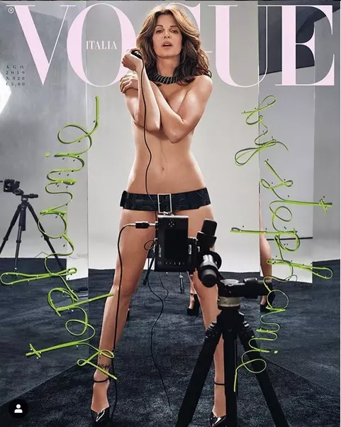Stephanie Seymour, pe coperta Vogue Italia la 51 de ani!