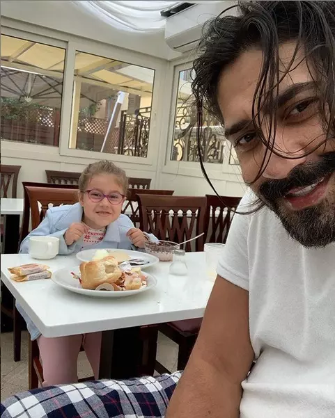 misha-si-connect-r-vacanta