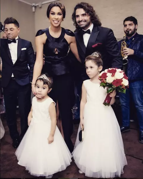 Pepe este căsătorit cu Raluca Pastramă şi au împreună două fetiţe