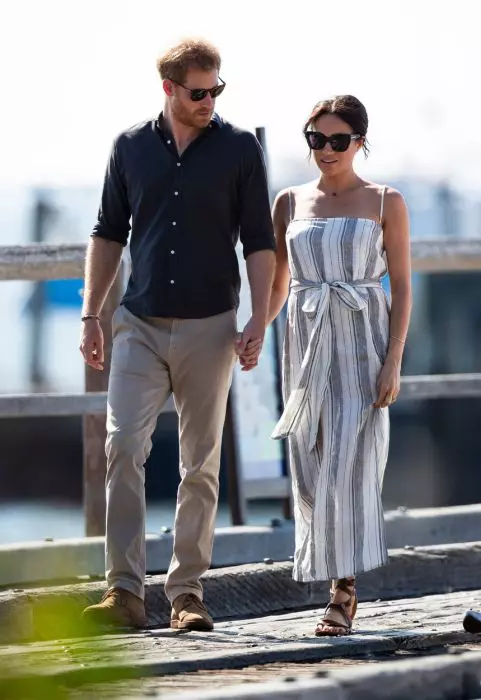 Au luat Kate Middleton și Meghan Markle lecții de etichetă?