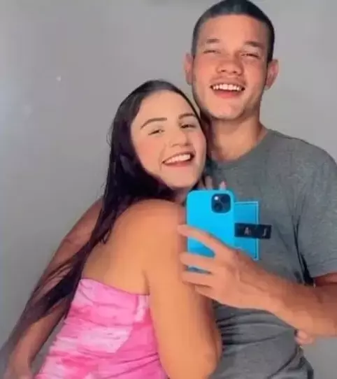 Beatriz dos Anjos Miranda iubit