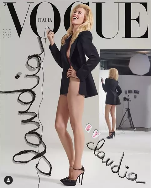 Claudia-Schiffer-goala1