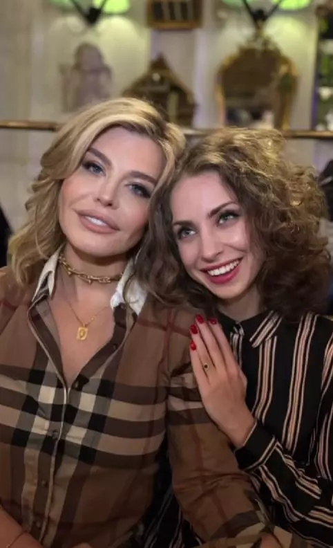 Loredana Groza și Petra, tânăra nevăzătoare (1)