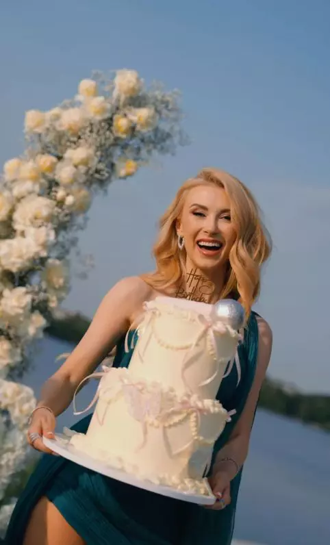 Andreea Bălan a împlinit 41 de ani  (5)