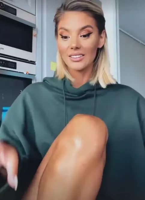 Ramona Olaru1